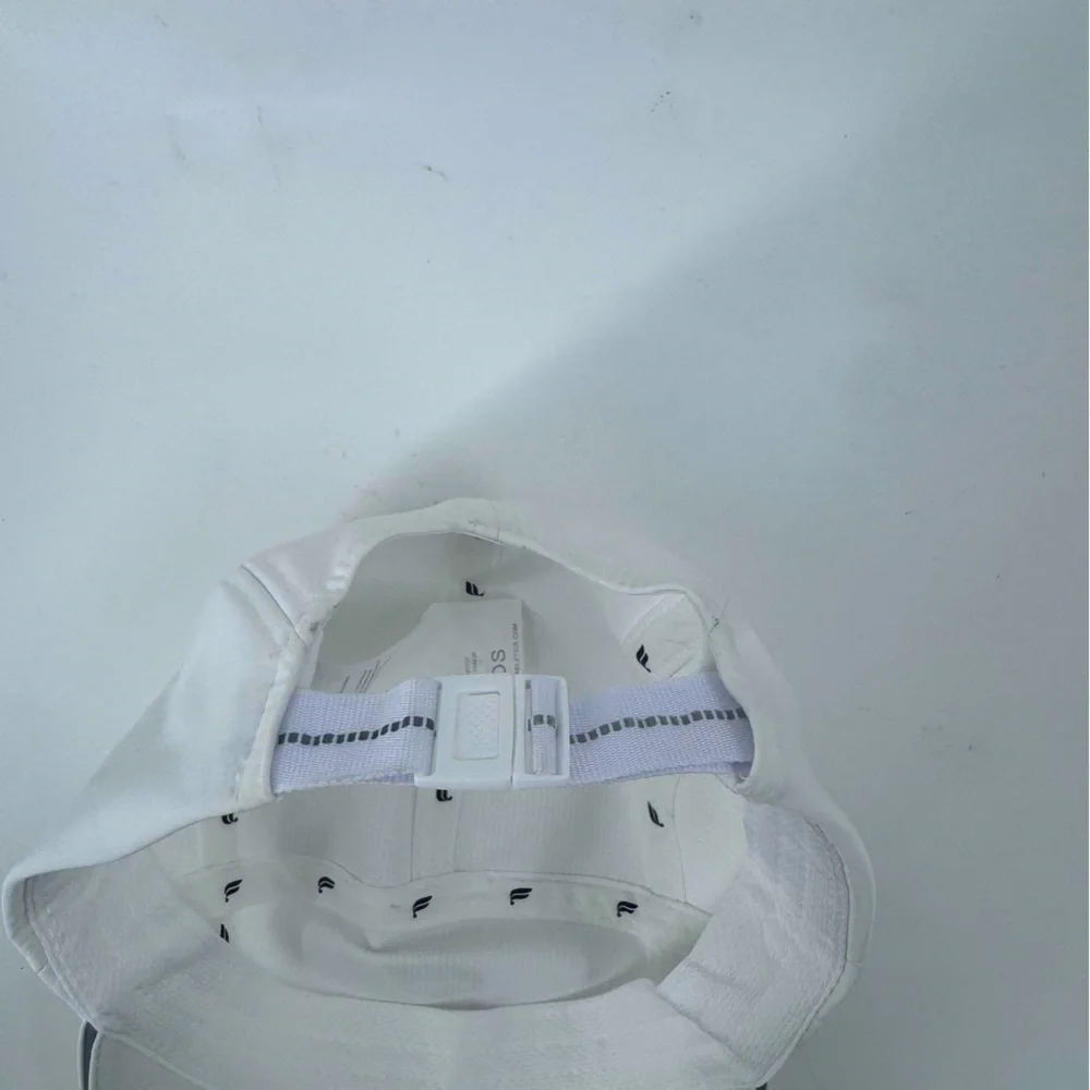 Fabletics‎ The Fundamental / Utility Sports Lightweight Cap